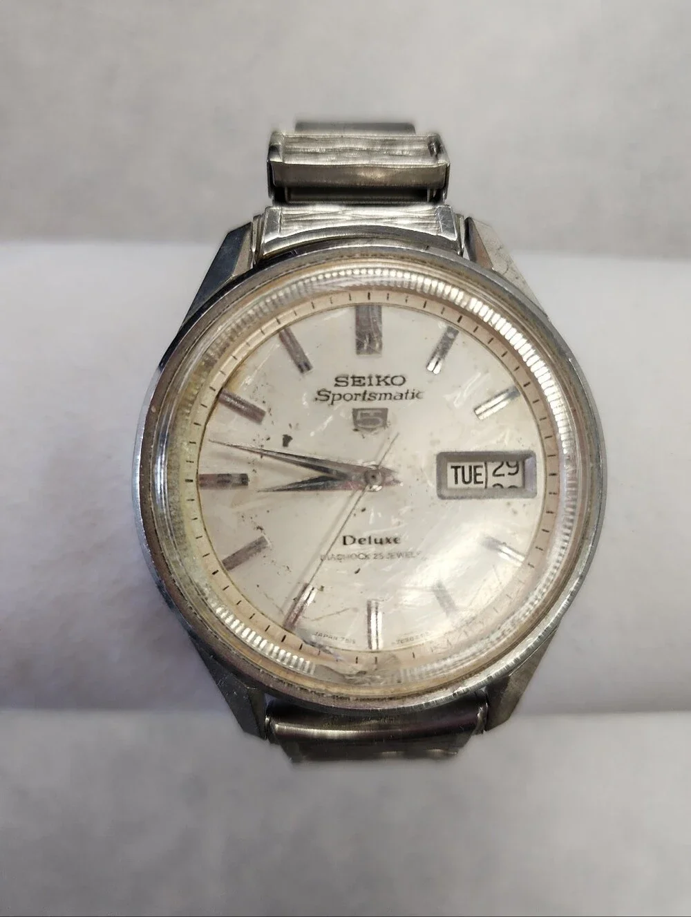 Vintage Seiko 5 Sportsmatic Deluxe Automatic Watch - Day Date 25 Jewels